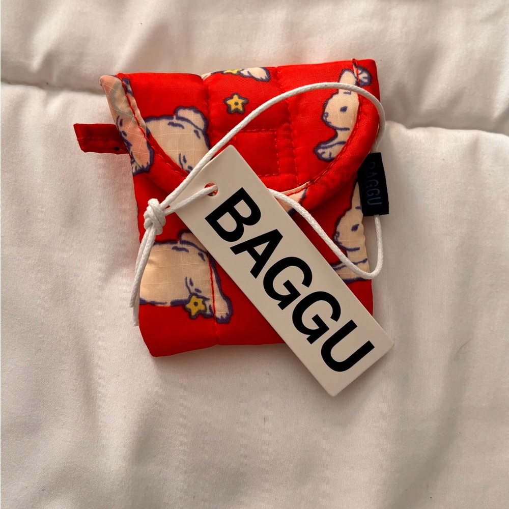 BAGGU Bunnies earbud case NWT